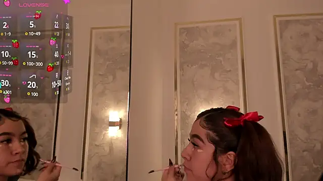 doll eyees  online show from 11, 10, 2025