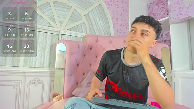 Dani rivass online show from 26, 10, 2025