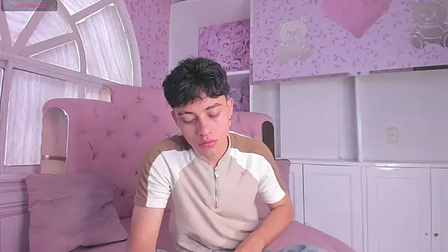 Dani rivass online show from 17, 12, 2025