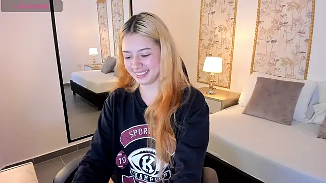 daniand  online show from 5, 11, 2025