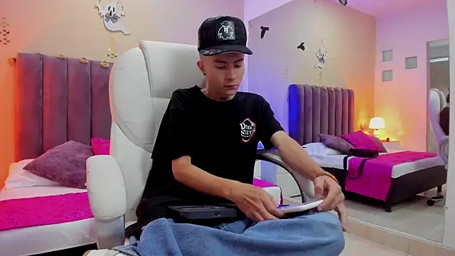 Nascary Fox online show from 28, 10, 2025