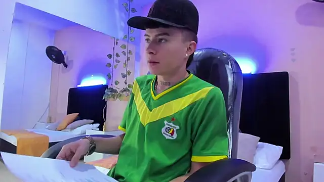 Nascary Fox online show from 5, 12, 2025