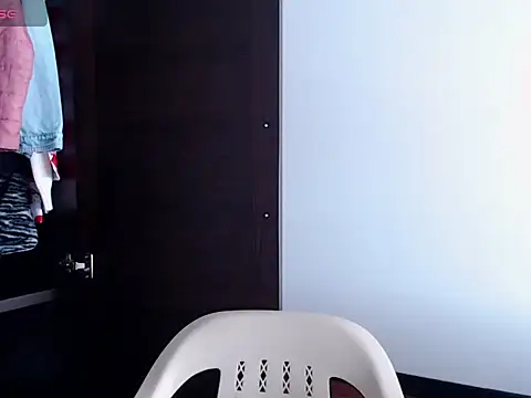 Snapshot of fenix_colette chatting on 18, 9, 2025 fenix colette online show from 18, 9, 2025