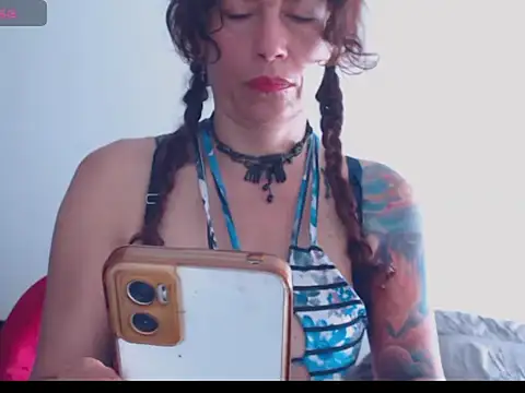 Snapshot of fenix_colette chatting on 21, 9, 2025 fenix colette online show from 21, 9, 2025