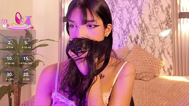 ChloeeMason online show from 4, 11, 2025