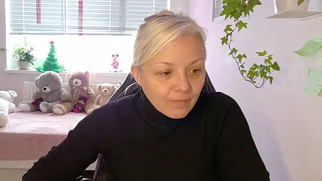 Linsy Kim online show from 8, 1, 2026