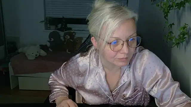 Linsy Kim online show from 5, 2, 2026