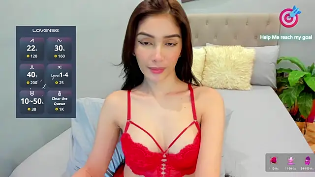 Snapshot of OpheliaMia chatting on 27, 4, 2026 OpheliaMia online show from 27, 4, 2026