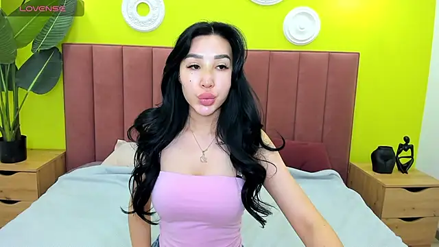 Snapshot of Jennifer_Munoz chatting on 19, 10, 2025 Jennifer Munoz online show from 19, 10, 2025