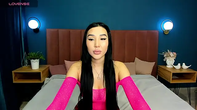 Jennifer Munoz online show from 12, 11, 2025