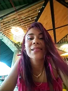 Snapshot of dulcelatin21 chatting on 16, 11, 2025 dulcelatin21 online show from 16, 11, 2025