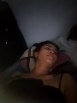 Snapshot of dulcelatin21 chatting on 28, 11, 2025 dulcelatin21 online show from 28, 11, 2025