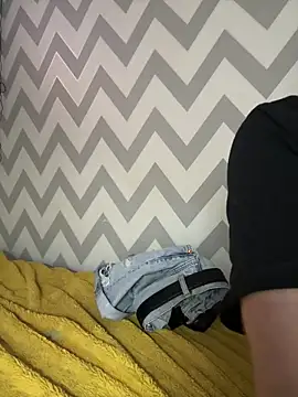 Snapshot of Seriy43 chatting on 4, 12, 2025 Seriy43 online show from 4, 12, 2025