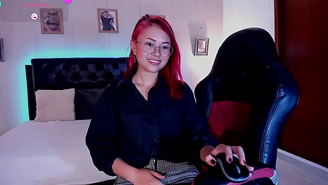 Snapshot of MAYASMITH__ chatting on 19, 7, 2026 MAYASMITH online show from 19, 7, 2026
