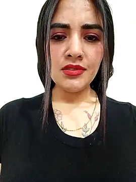Snapshot of MAYE__13 chatting on 2, 10, 2025 MAYE 13 online show from 2, 10, 2025