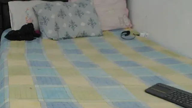 zoe stp latina online show from 27, 11, 2025