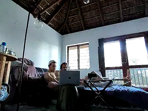 Snapshot of callemehole chatting on 20, 4, 2026 callemehole online show from 20, 4, 2026