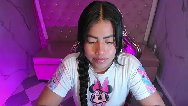 Victoria b  online show from 2, 10, 2025