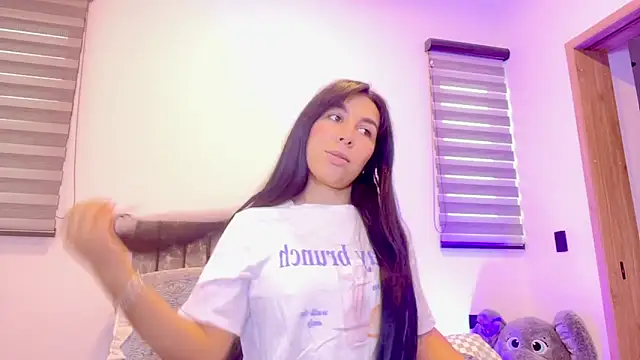 Snapshot of greciadom555 chatting on 18, 9, 2025 greciadom555 online show from 18, 9, 2025