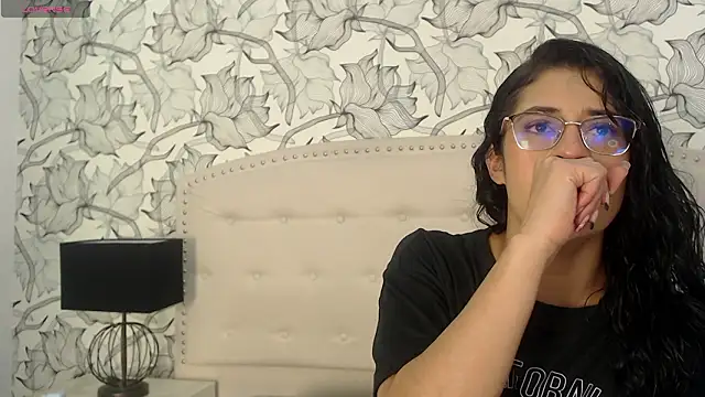 Snapshot of Luna_Noire1 chatting on 25, 2, 2026 Luna Noire1 online show from 25, 2, 2026