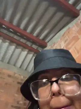 Snapshot of Jessyivonne chatting on 12, 4, 2026 Jessyivonne online show from 12, 4, 2026