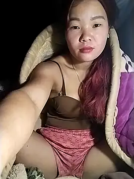 lylylove online show from 17, 12, 2025