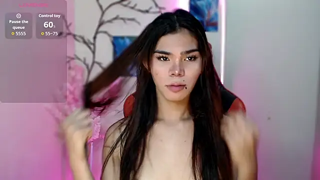 Snapshot of dianne_swift chatting on 12, 11, 2025 dianne swift online show from 12, 11, 2025