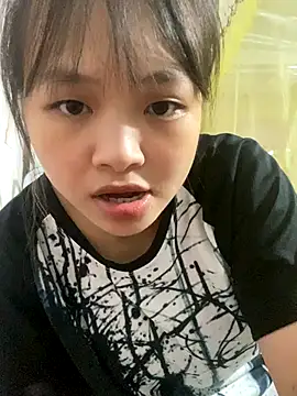 Snapshot of candy___123 chatting on 5, 10, 2025 candy   123 online show from 5, 10, 2025