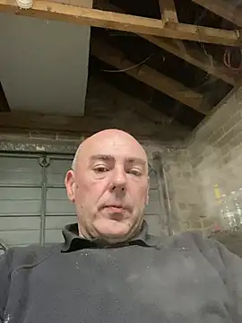 Richmcgee online show from 8, 3, 2026