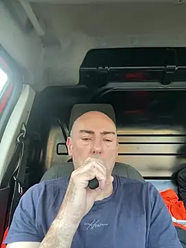 Richmcgee online show from 8, 4, 2026