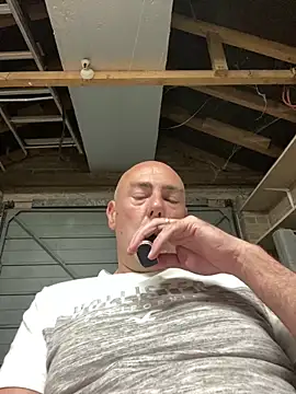 Snapshot of Richmcgee chatting on 7, 6, 2026 Richmcgee online show from 7, 6, 2026