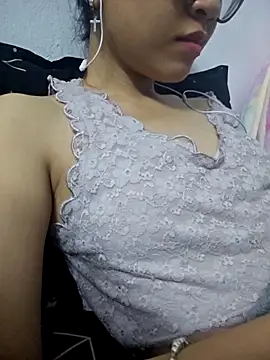 Snapshot of _Thaotam_ chatting on 10, 10, 2025  Thaotam  online show from 10, 10, 2025