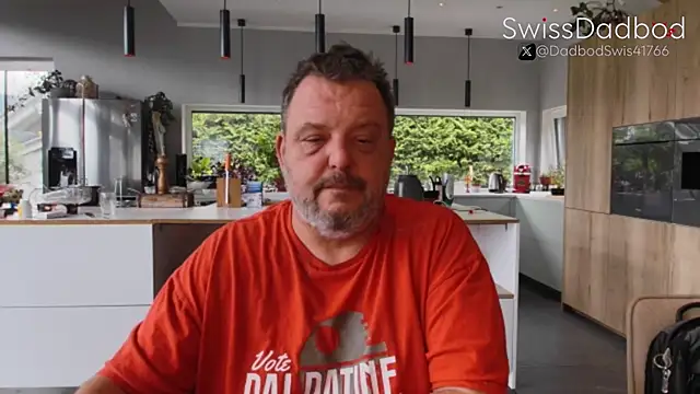 Snapshot of SwissDadbod chatting on 9, 9, 2025 SwissDadbod online show from 9, 9, 2025