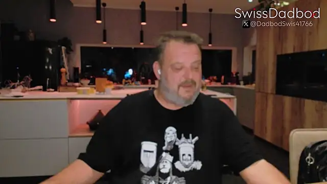 Snapshot of SwissDadbod chatting on 13, 9, 2025 SwissDadbod online show from 13, 9, 2025