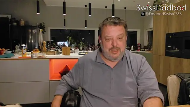 Snapshot of SwissDadbod chatting on 2, 10, 2025 SwissDadbod online show from 2, 10, 2025