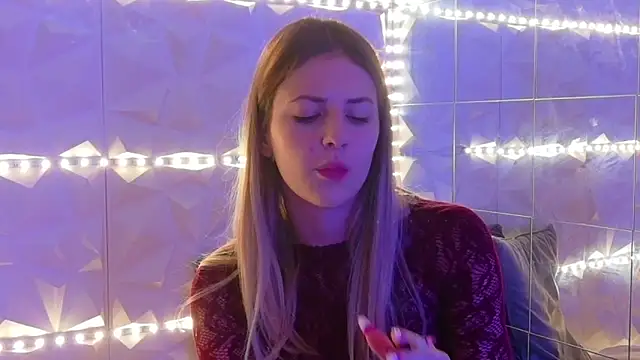 Snapshot of Aishha_ chatting on 25, 11, 2025 Aishha online show from 25, 11, 2025