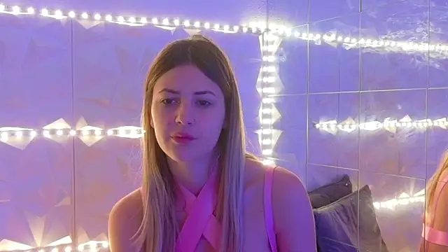 Snapshot of Aishha_ chatting on 28, 11, 2025 Aishha online show from 28, 11, 2025