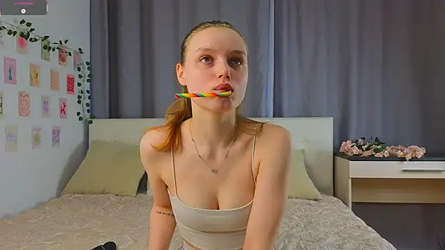 Snapshot of MandaReh chatting on 2, 12, 2025 MandaReh online show from 2, 12, 2025