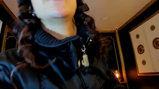 aitana johns online show from 19, 12, 2025