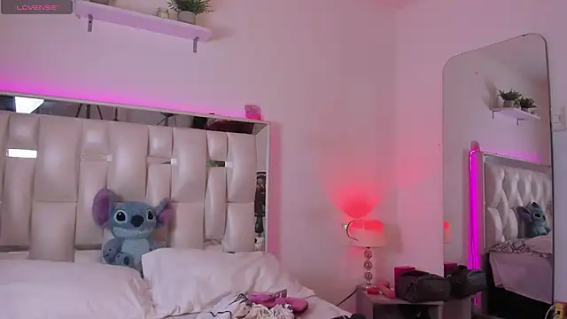 Snapshot of Darlyn_tenderhot__ chatting on 17, 3, 2026 Darlyn tenderhot online show from 17, 3, 2026