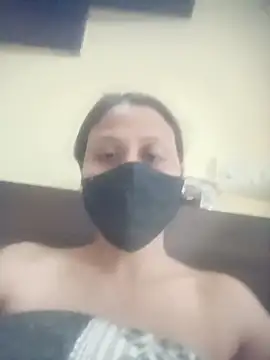 Snapshot of indianshycouple chatting on 10, 3, 2026 indianshycouple online show from 10, 3, 2026