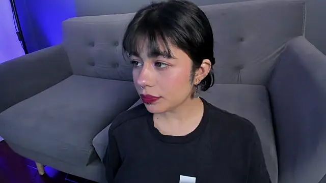 flower smith  online show from 31, 3, 2026