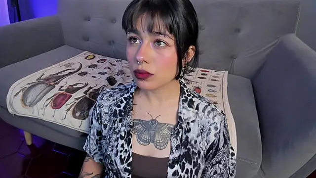 flower smith  online show from 6, 4, 2026