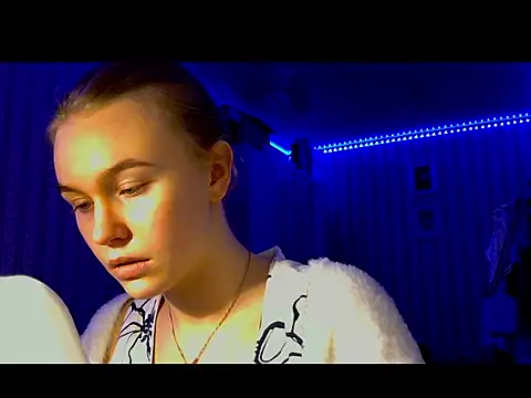 bellameow88 online show from 15, 12, 2025