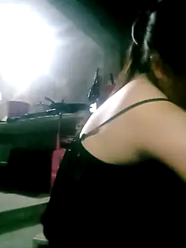 Snapshot of Maymay0033 chatting on 3, 11, 2025 Maymay0033 online show from 3, 11, 2025