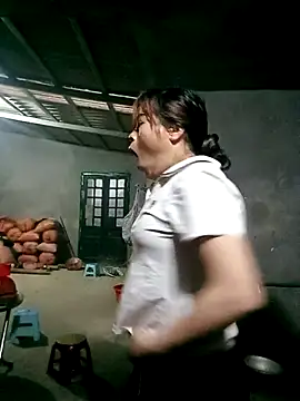 Snapshot of Maymay0033 chatting on 4, 11, 2025 Maymay0033 online show from 4, 11, 2025