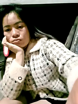 Snapshot of Maymay0033 chatting on 15, 11, 2025 Maymay0033 online show from 15, 11, 2025