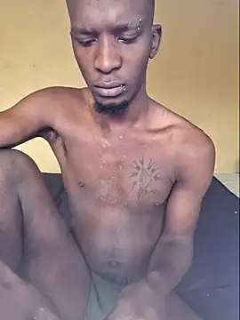 Snapshot of RAWFREAKYVERSE chatting on 22, 12, 2025 RAWFREAKYVERSE online show from 22, 12, 2025