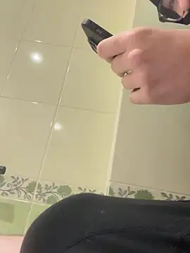 Snapshot of Dickii21 chatting on 27, 9, 2025 Dickii21 online show from 27, 9, 2025