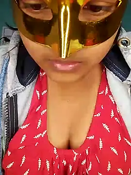 Snapshot of mimi87hoty chatting on 15, 1, 2026 mimi87hoty online show from 15, 1, 2026